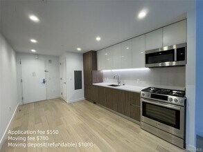 13101 40th Rd, Unit 18K in Queens, NY - Building Photo - Building Photo