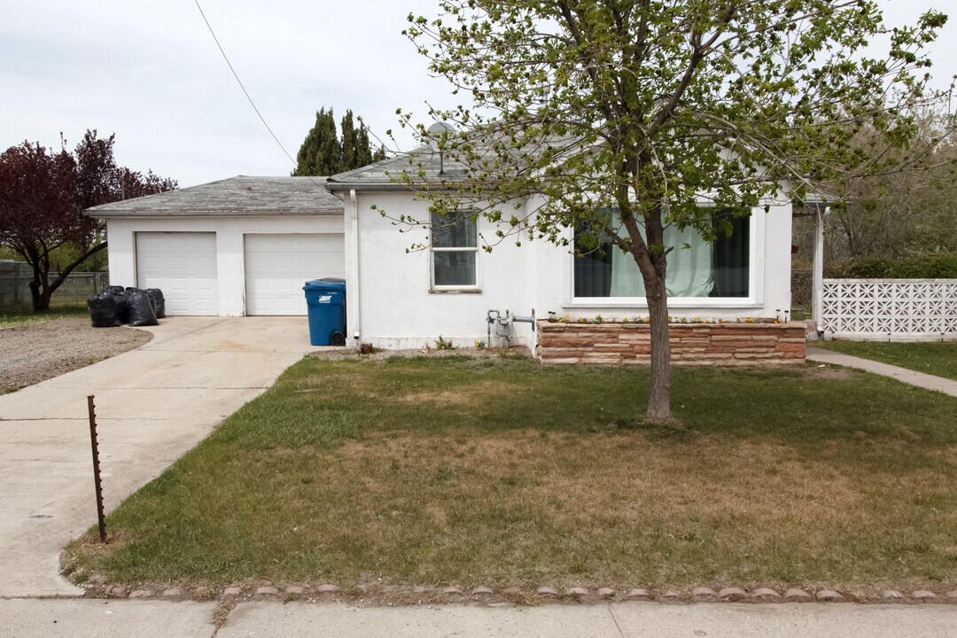 273 e 100 n, Unit Room 1 in American Fork, UT - Foto de edificio