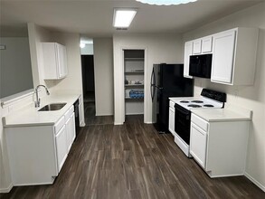 1429 Greenbrook Dr in Rockwall, TX - Building Photo - Building Photo