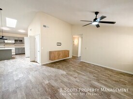 6424 W Becker Ln in Glendale, AZ - Building Photo