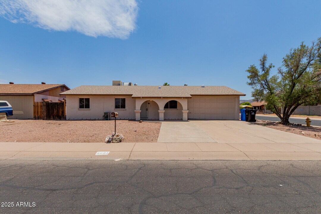 4231 E Grove St in Phoenix, AZ - Building Photo