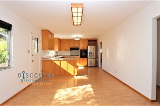 3909 Coolidge Ave in Oakland, CA - Building Photo - Building Photo