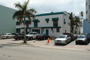 6605 Collins Ave Apartments