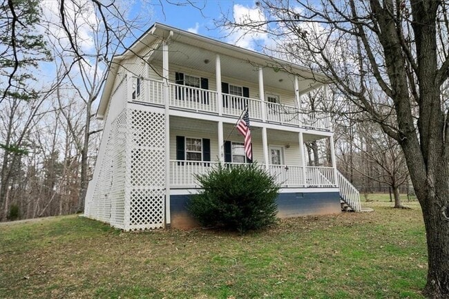 property at 7065 Dawsonville Hwy