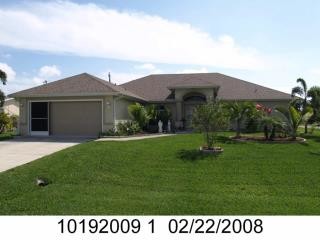 1404 SE 35th St in Cape Coral, FL - Building Photo