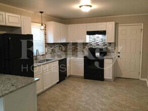 1760 Danrich Dr in Decatur, GA - Building Photo - Building Photo