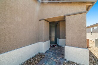 6011 E Trevano Ave in Pahrump, NV - Foto de edificio - Building Photo