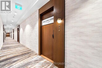 3240 William Coltson Ave in Oakville, ON - Building Photo - Building Photo