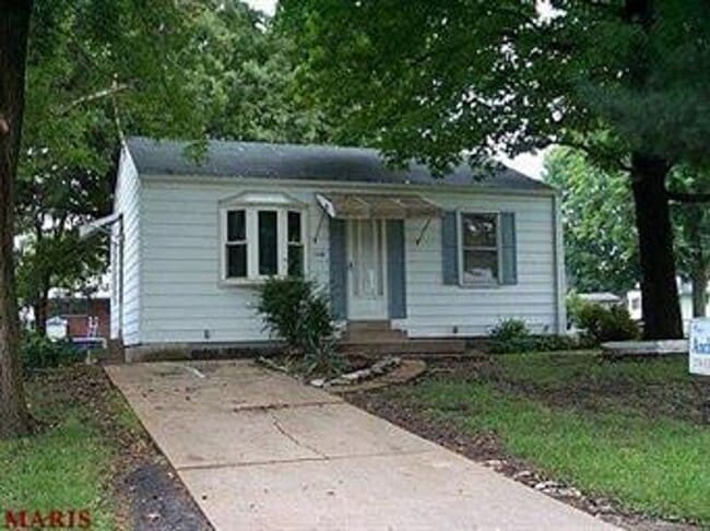 property at 1248 Cove Ln