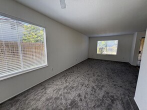 1656 Ontario St in Fairfield, CA - Building Photo - Building Photo