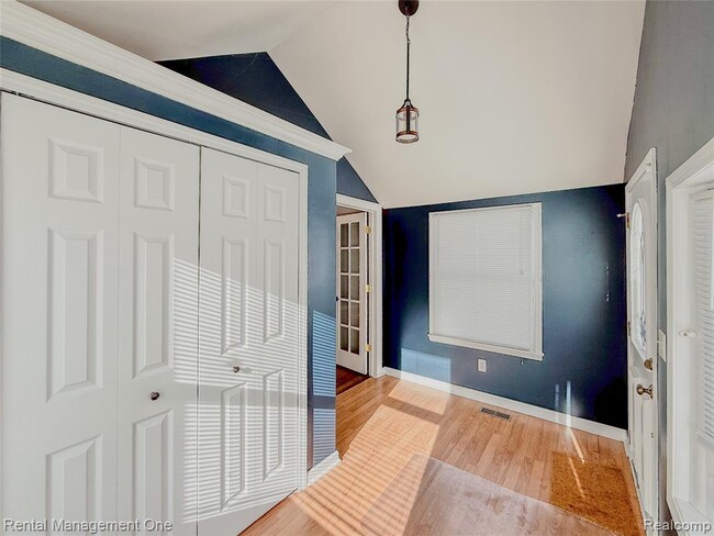 49 Hovey St in Oxford, MI - Building Photo - Building Photo