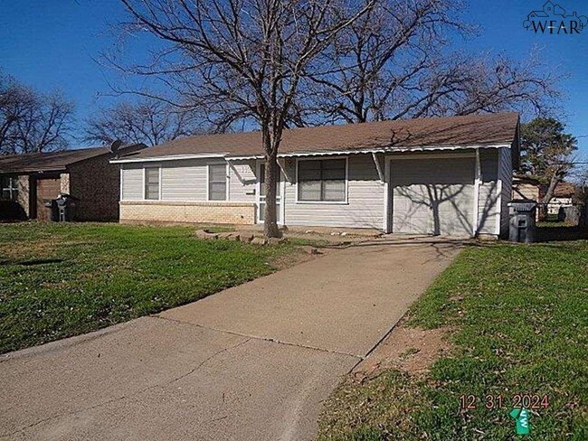 1428 Harris Ln in Wichita Falls, TX - Building Photo - Building Photo