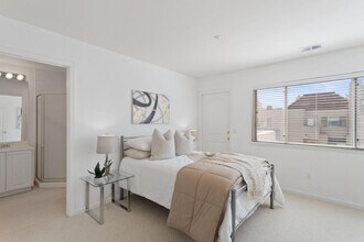 2573 Park Blvd in Palo Alto, CA - Building Photo - Building Photo