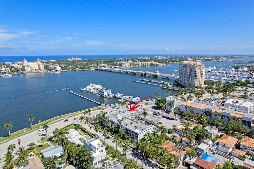 917 N Flagler Dr in West Palm Beach, FL - Building Photo