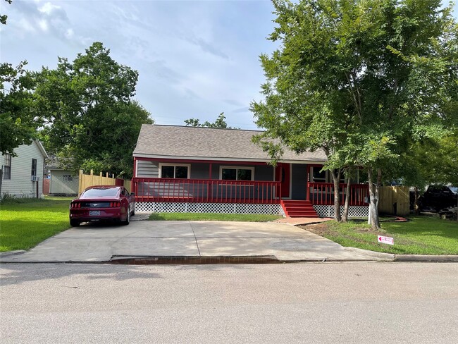 property at 1133 15th St