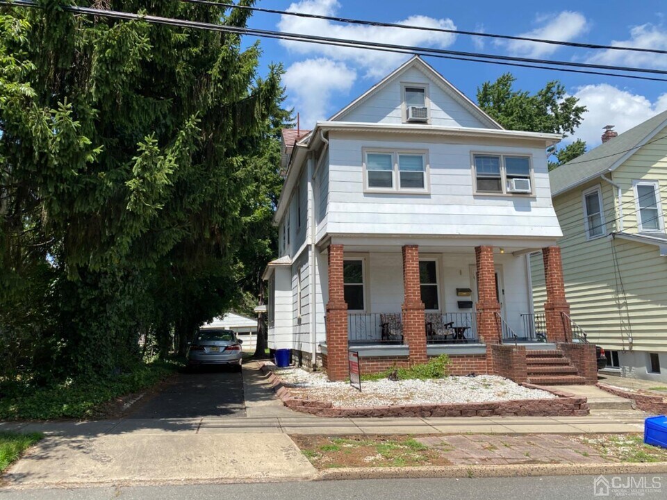 427 Benner St-Unit -1 in Highland Park, NJ - Building Photo