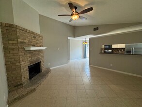 215 Greenlawn Blvd in Round Rock, TX - Building Photo - Building Photo