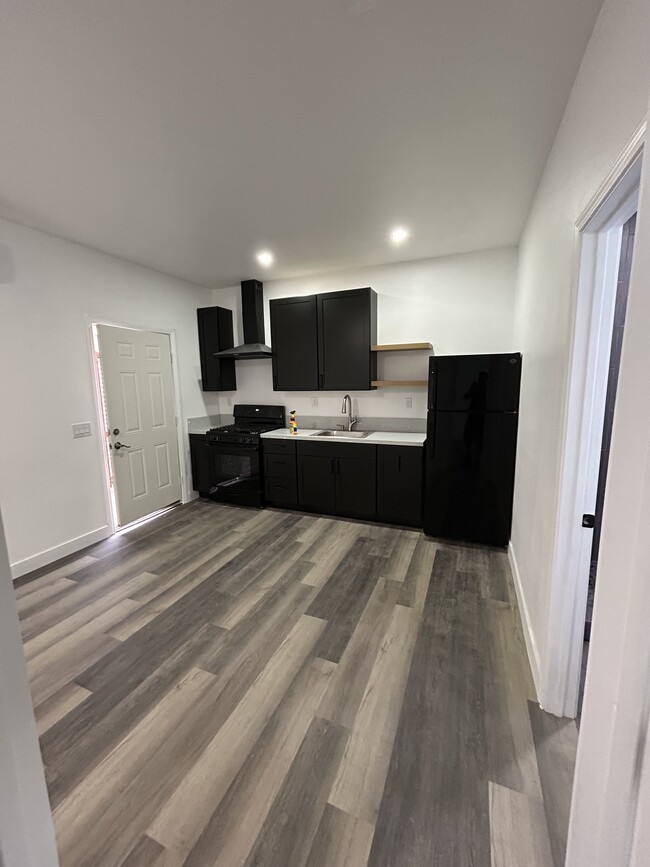 16080 Via Vista in Desert Hot Springs, CA - Building Photo - Building Photo