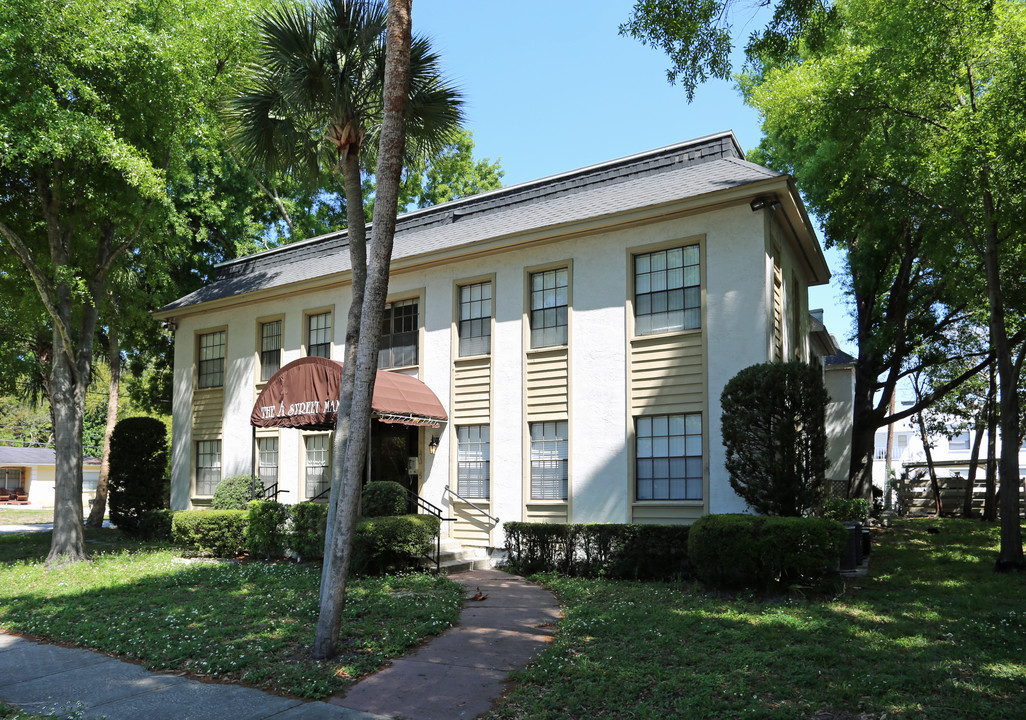 The A Street Manor in Tampa, FL - Building Photo