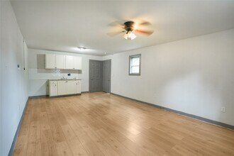 5313 Firnat St in Houston, TX - Building Photo - Building Photo