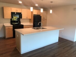 Pioneer Apartments in New Kensington, PA - Foto de edificio - Building Photo