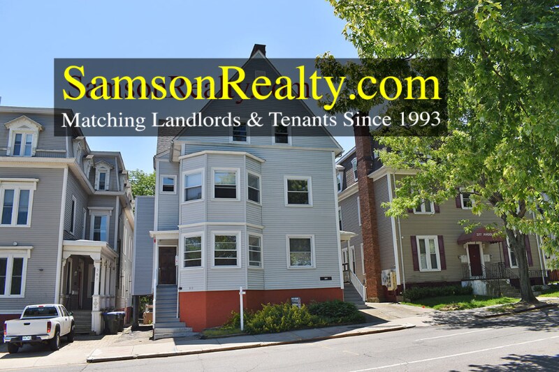 381 Angell St in Providence, RI - Building Photo