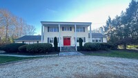 156 Fresh Meadow Dr in Trumbull, CT - Building Photo - Building Photo