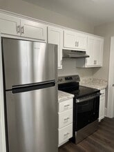 147 Conrad St in Barberton, OH - Building Photo - Building Photo