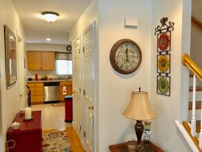 86 Chapel St, Unit 1 in Newton, MA - Building Photo - Building Photo