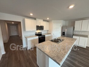 4395 Winged Elm Ct in Milton, FL - Building Photo - Building Photo