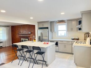 41 Baxter Dr in Norwalk, CT - Building Photo - Building Photo