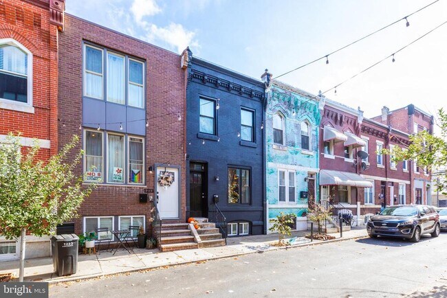 1231 N Hollywood St in Philadelphia, PA - Building Photo - Building Photo