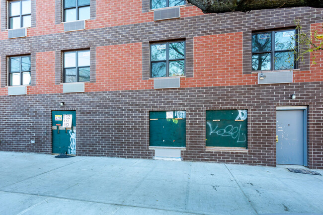 772 E 182nd St in Bronx, NY - Building Photo - Building Photo