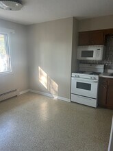 420 W North St, Unit 2w in Bradley, IL - Building Photo - Building Photo