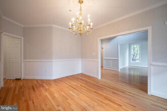 119 E Jefferson St in Falls Church, VA - Building Photo - Building Photo