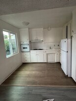 947 Tamarack Ln, Unit 1 in Sunnyvale, CA - Building Photo