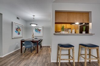 Southern Oaks in Fort Worth, TX - Foto de edificio - Building Photo