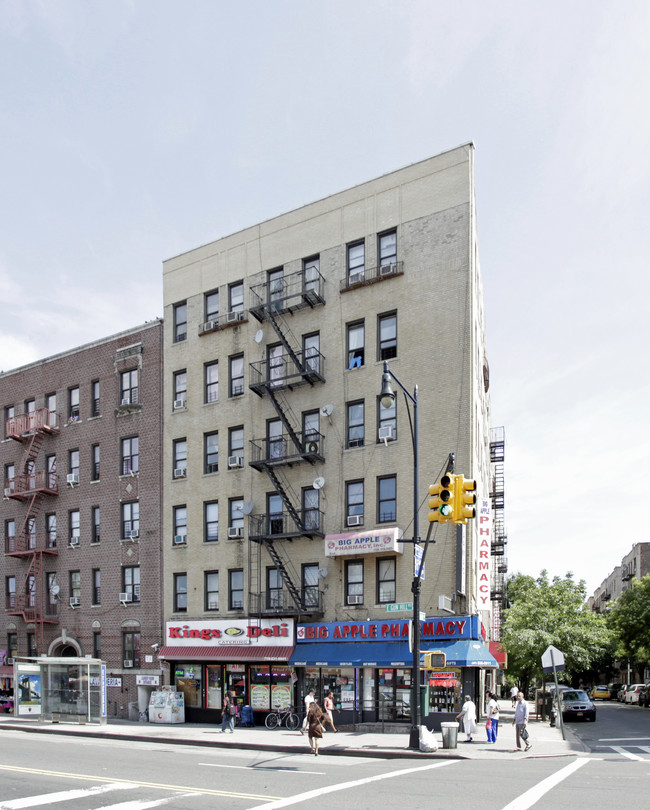 3505-3511 Dekalb Ave in Bronx, NY - Foto de edificio - Building Photo