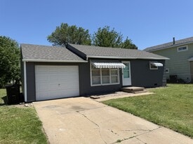 669 Whittinghill Ave in Salina, KS - Building Photo