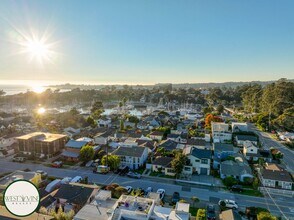 451 6th Ave in Santa Cruz, CA - Building Photo - Building Photo