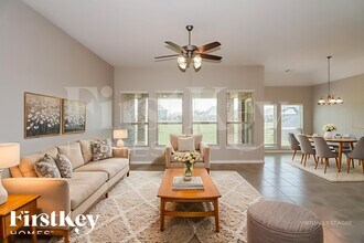 6211 Kolle Dr in Rosenberg, TX - Foto de edificio - Building Photo