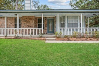 28736 Waikiki Ln in Montgomery, TX - Building Photo - Building Photo