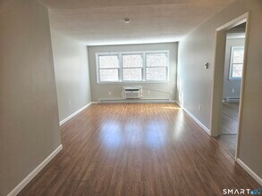 131 Milford St Ext in Plainville, CT - Building Photo - Building Photo