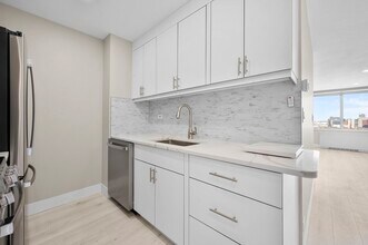 151 Tremont St, Unit 18M in Boston, MA - Building Photo - Building Photo