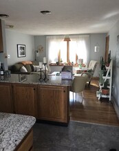 46 Hildreth St in Westford, MA - Building Photo - Building Photo