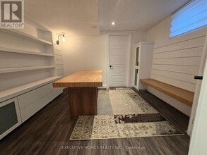 5382 Spruce Ave in Burlington, ON - Building Photo - Building Photo