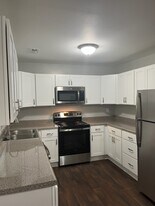 128 Rainbow Ct in Cary, NC - Building Photo