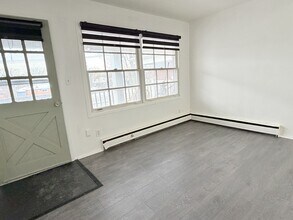 700 Indian Rd N in Sarnia, ON - Foto de edificio - Building Photo