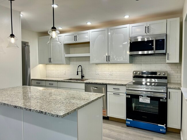 property at 114 Heritage Vlg