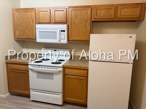 1049 W Pine Ave in Meridian, ID - Building Photo - Building Photo